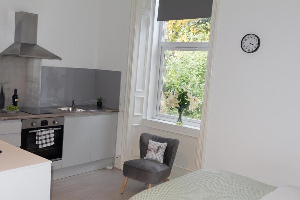 Vion Apartment - King Suites Aberdeen Extérieur photo